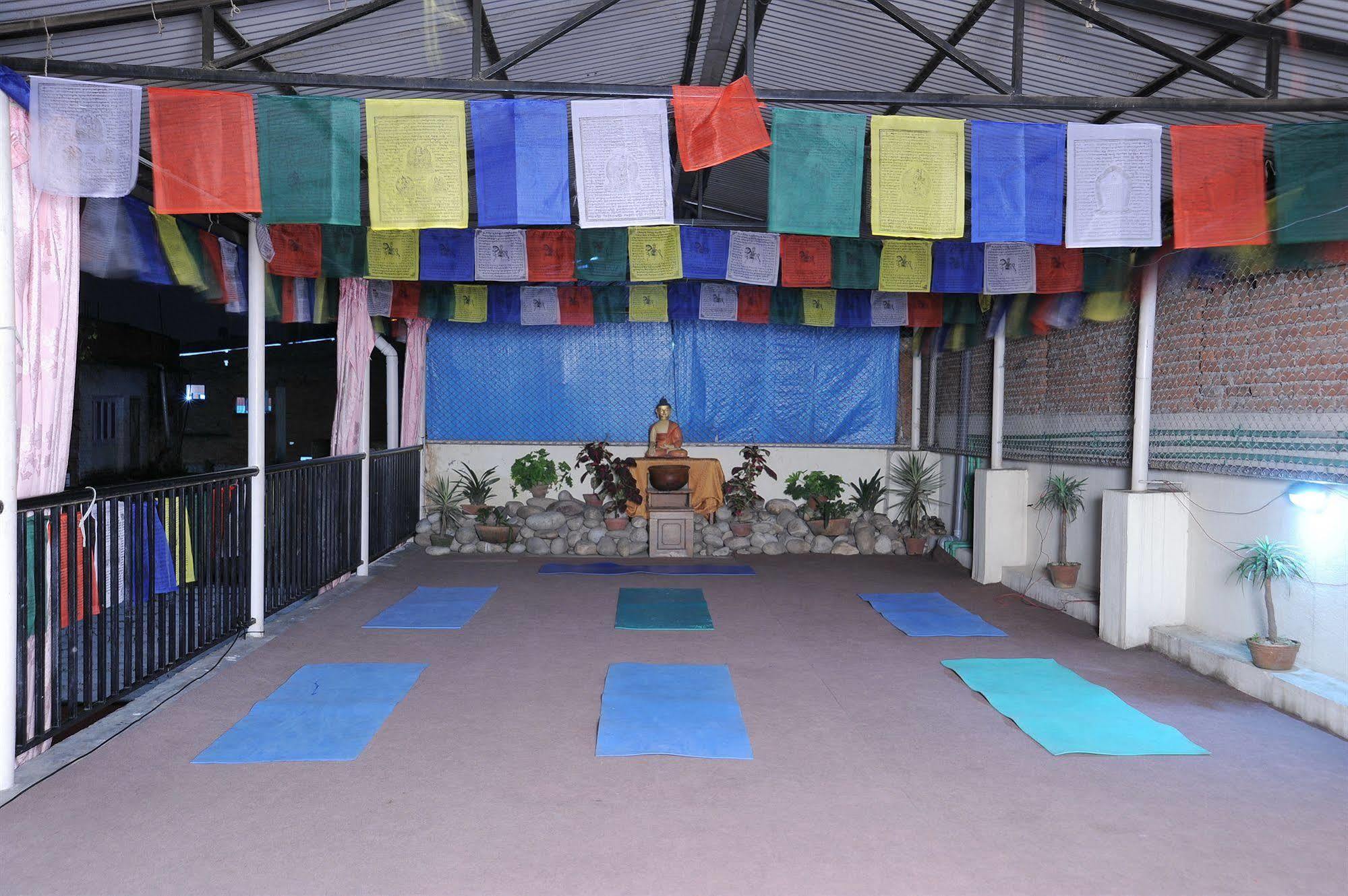 Hotel Himalaya Yoga Catmandu Exterior foto