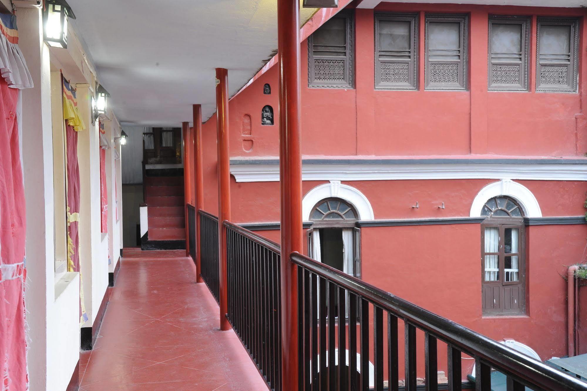Hotel Himalaya Yoga Catmandu Exterior foto